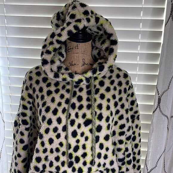 UGG Loyra Sherpa Hoodie Animalia Jacket - Picture 4 of 7